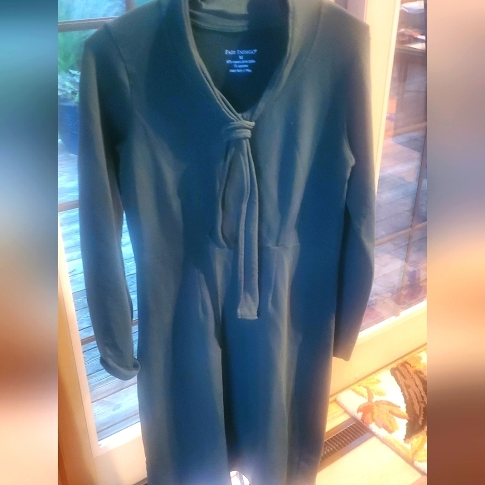 Fair Indigo Long Sleeve Tied Vneck Green Organic Prima Cotton Midi‎ Sz. M Dress